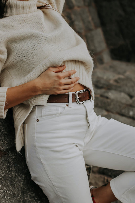 Le Pouvoir des Ceintures : Comment Accessoiriser et Transformer vos Tenues