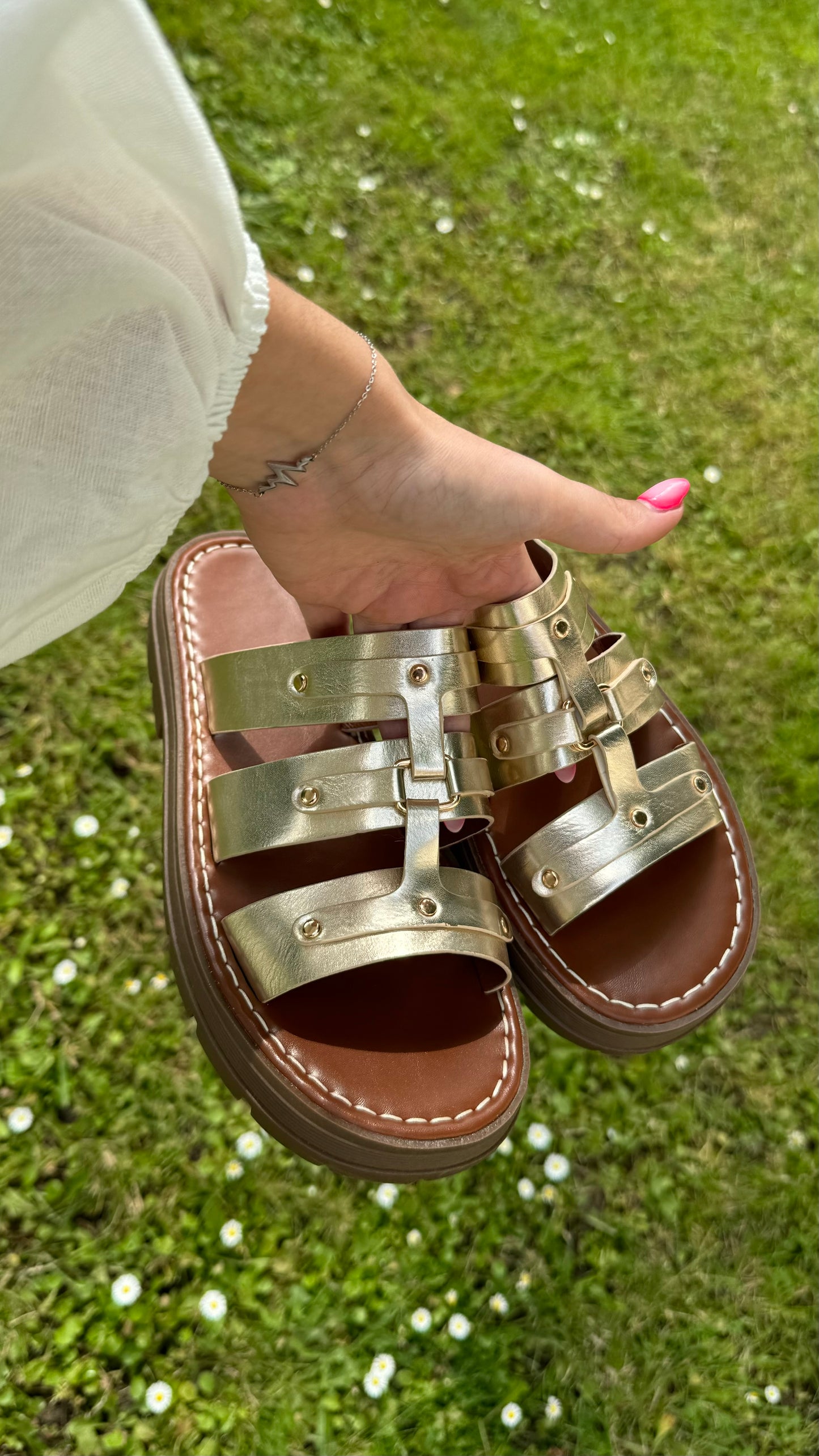 Claquette Celine Or