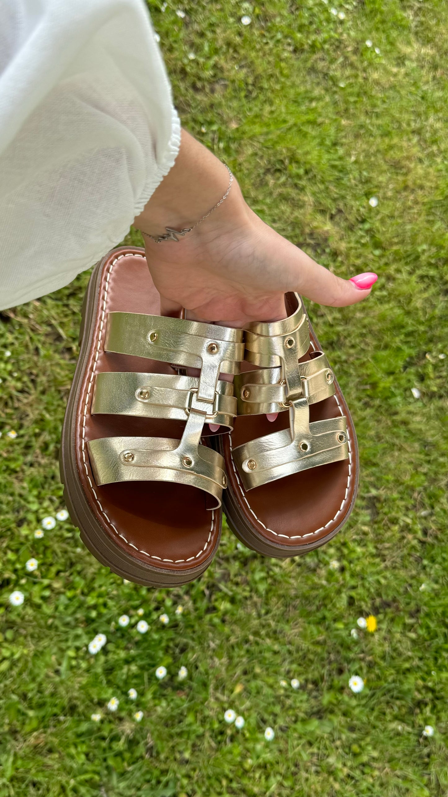Claquette Celine Or